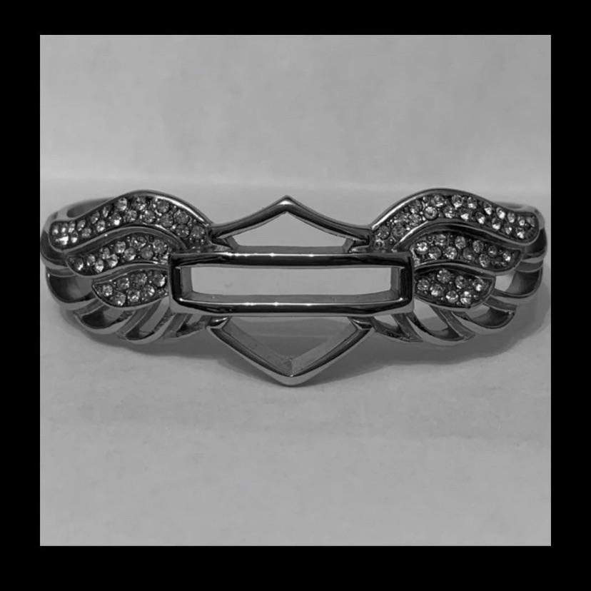 - Wing Bracelet